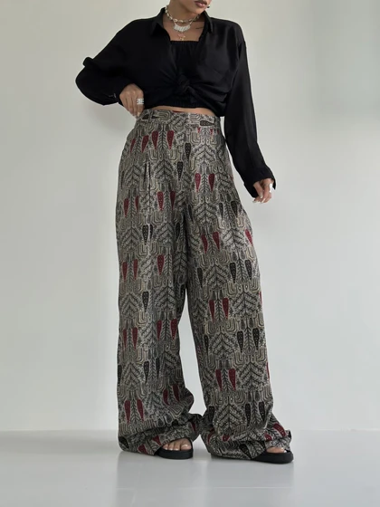 شلوار پارچه ای طرحدار