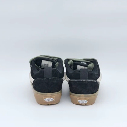 ونس نواسکول زیر گام مشکی /Vans knuskool black gum