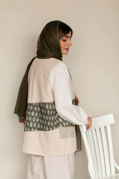 جلیقه زنانه چرخکاری لینن هندی مدل وست کاج