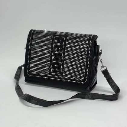 کیف دوشی زنانه مدل FENDI نگین‌دار طرح 2