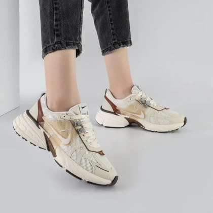 کفش و کتانی مردانه و زنانه مدل نایک NIKE V2K رنگ کرم کد 41422