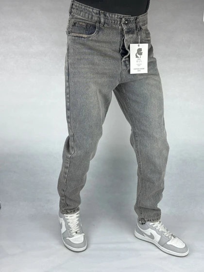 شلوار جین مردانه مام فیت طوسی ساده 151