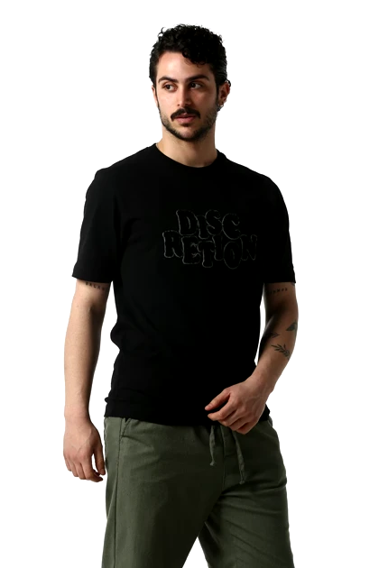 تیشرت آستین کوتاه گلدوزی مردانه