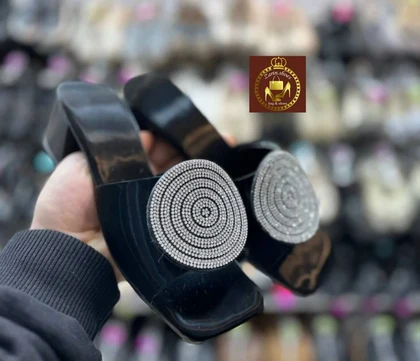 صندل روفرشی نگینی مجلسی زنانه جلو مربع
