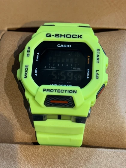 ساعت جیشاک GB200 مردانه سبزفسفری