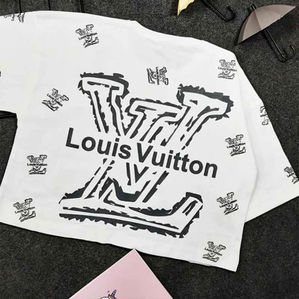کراپ دخترانه LV