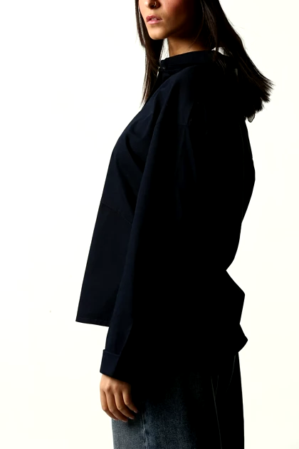 شومیز برش‌دار پشت بلند زنانه