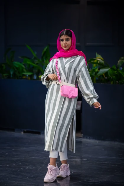 مانتو کنفی طرحدار بلند یقه E