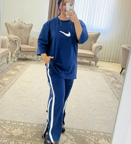 ست لباس دخترانه و زنانه نایک بغل چاک‌دار
