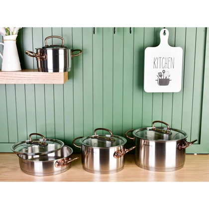 سرویس قابلمه 8 پارچه کرکماز، جنس بدنه استیل، دارای دسته پرچ شده، کفه سه لایه و طراحی مناسب جهت پخش بهتر گرما، مدل پرولاین proline ، سایز قابلمه‌ها 16، 20، 24، سایز تابه دو دسته 24