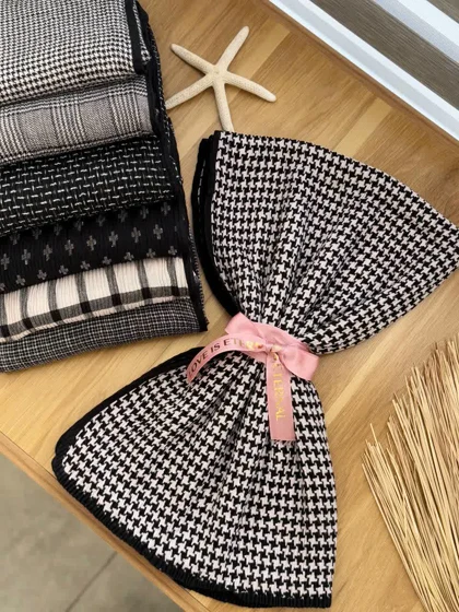 02524- شال طرحدار کلاریس