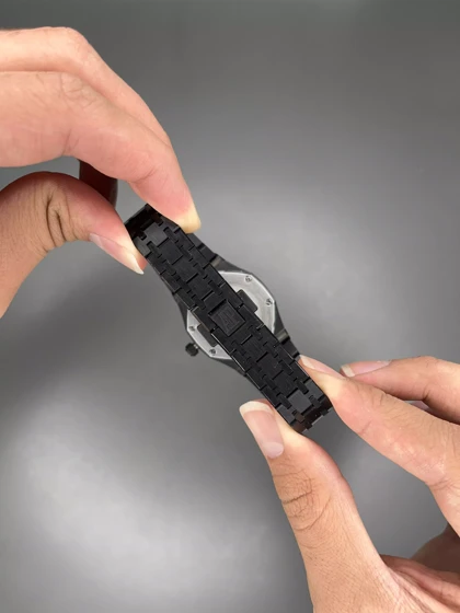 ساعت مچی اودمار پیگه بند مشکی صفحه سرمه ای Audemars Piguet