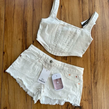 شلوارک جین سفید پول اند بیر Pull & Bear