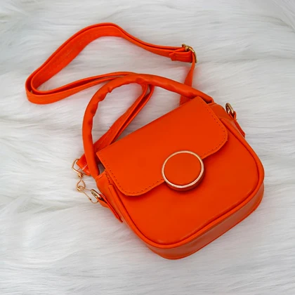 کیف زنانه قفل گرد شیک، مینیمال و مناسب استایل روزمره