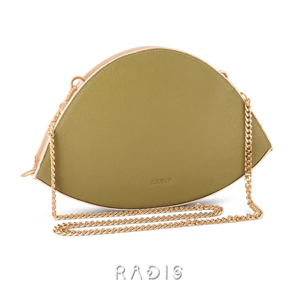 کیف دوشی زنانه چرم رادیس مدل Menil کد 153-M.MC