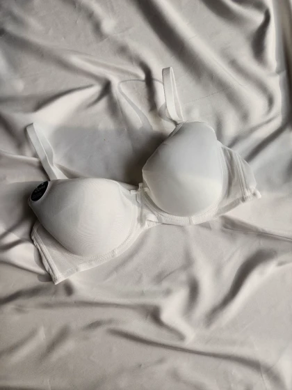 سوتین تک طرح تریومف آلمان فنردار ابرخیلی نازک برند RUMU کد: 15046