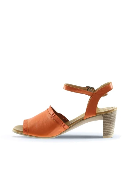 صندل زنانه بوئنو bueno