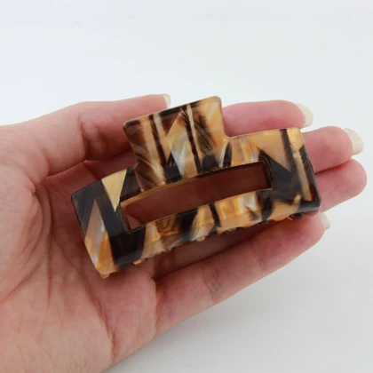 کلیپس زنانه مدل مستطیل طرح دار