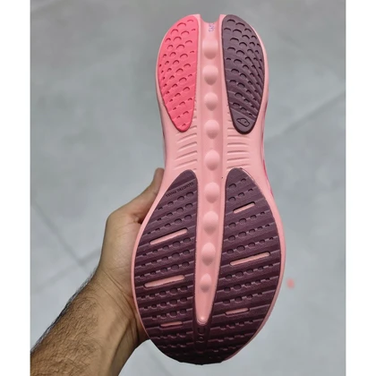 کتانی ویتنامی آن رانینگ کلودسرفر صورتی پاستیلیon Running Cloudsurfer pink