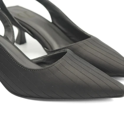 کفش مجلسی زنانه پاشنه‌دار 3 سانت مدل sandal valentino - 0097