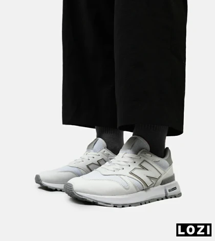 کفش کتانی سفید طوسی NEW BALANCE 1300