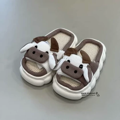 پاپوش دخترانه جلو باز طرح گاو