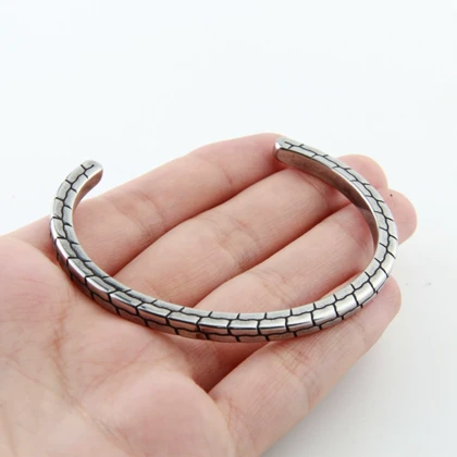 دستبند مردانه مدل بنگل خطی