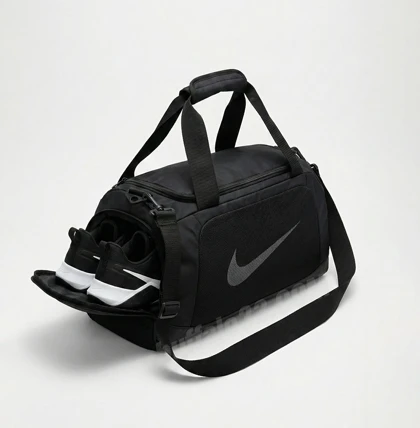 ساک ورزشی نایکی (Nike) کد 049 مشکی جاکفشی دار و دسته‌های پرچ شده (30 لیتری)