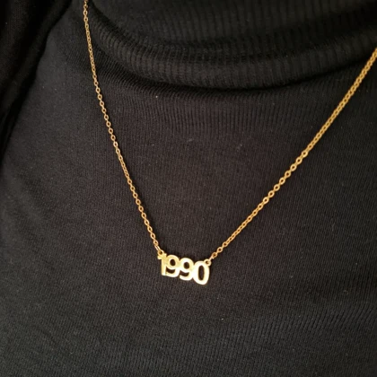 گردنبند سال میلادی 1990 لنا
