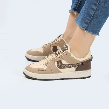 کفش و کتانی زنانه مدل NIKE AIR JORDAN 1 رنگ کرم قهوه ای کد M5819