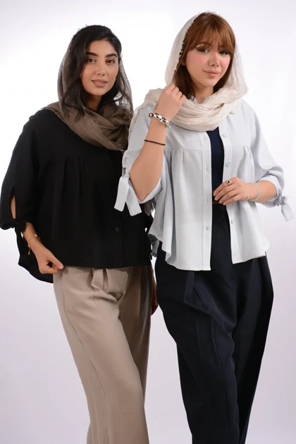 شومیز چین‌دار یقه ایستاده