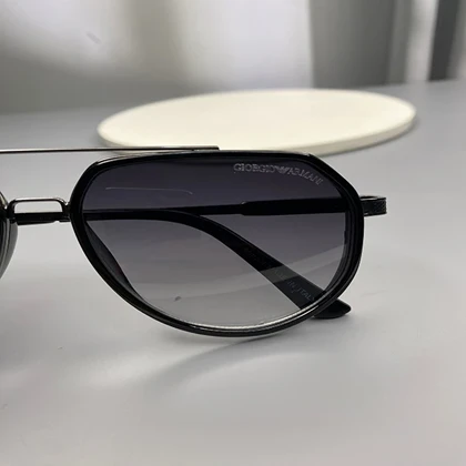 عینک آفتابی جورجیو آرمانی با فریم ترکیبی کائوچو و فلز و لنز پلی‌کربنات UV400 Giorgio Armani