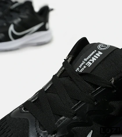 کفش کتانی مردانه مشکی سفید NIKE AIR zoomx
