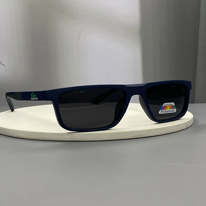 عینک آفتابی لاگوست با فریم کائوچو و لنز پلی‌کربنات پلاریزه UV400 Lacoste Sport