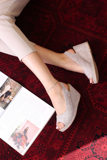 کفش صندل زنانه کنفی پشت‌باز