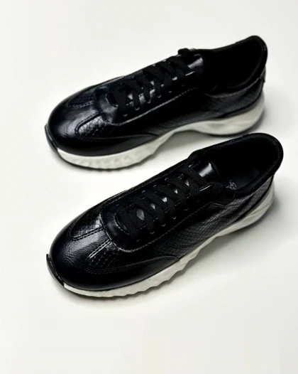 کفش راحتی زنانه استرادیواریوس مدل Stradivarius Sneakers - SKB20