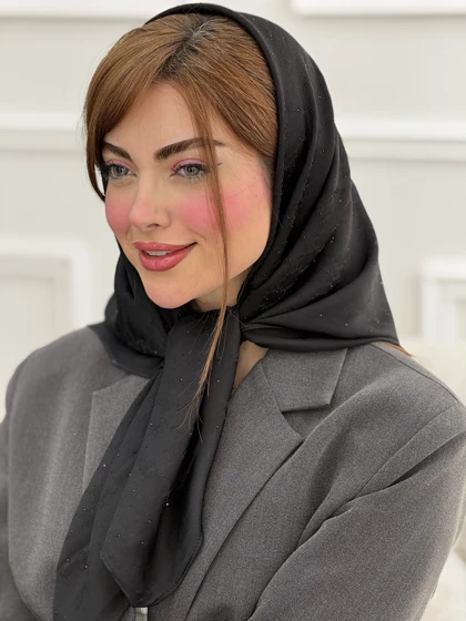 روسری مجلسی نگین‌دار طرح سلین