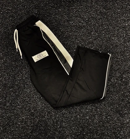 شلوار جاگر بالنسیاگا: ترکیبی از راحتی و مد لوکس