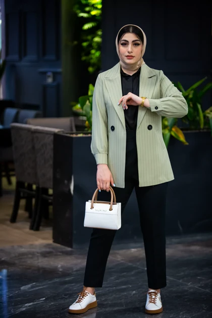 مانتو مازراتی دیپلمات آستین پف میلان