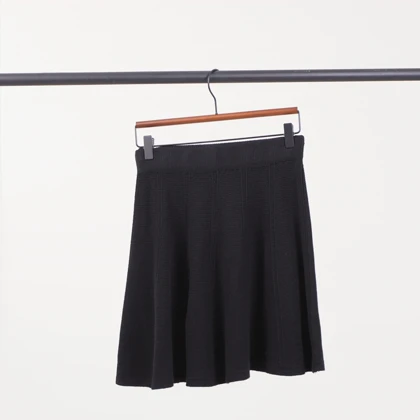 دامن کوتاه شقایق