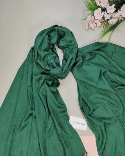 شال نخ ابریشم dior