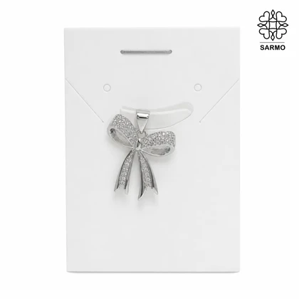 پلاک آویز استیل پاپیون نگین‌دار نقره ای کد 408002004