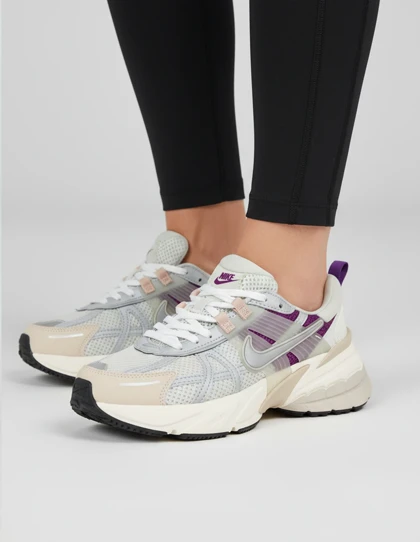 کفش دویدن زنانه نایکی V2K Run W