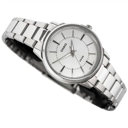 ساعت مچی زنانه کاسیو Casio مدل LTP-1303D-7AVDF ضد آب