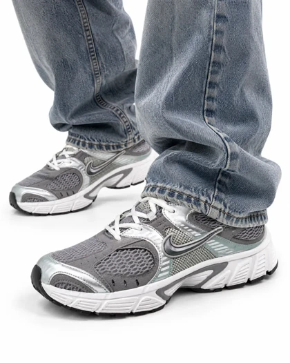 کفش کتانی مردانه رانینگ مدل نایکی V5 طوسی نقره ای Nike V5