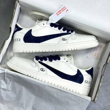 کفش نایک ایر جردن وان لو تراویس اسکات گوچی سفید سرمه ای Nike Air Jordan 1 Low Travis Scott Gucci White Navy
