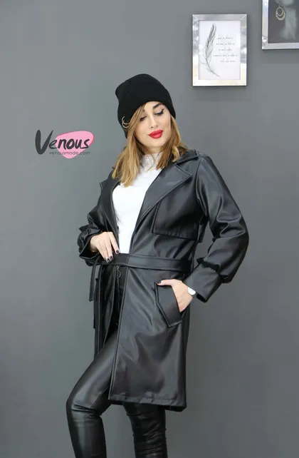 مانتو چرم شنل دار