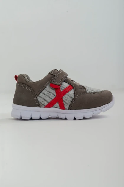 کفش پیاده روی بچگانه mnpc mnpc