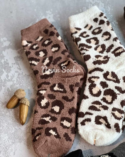 جوراب ساق‌دار حوله ای پلنگی