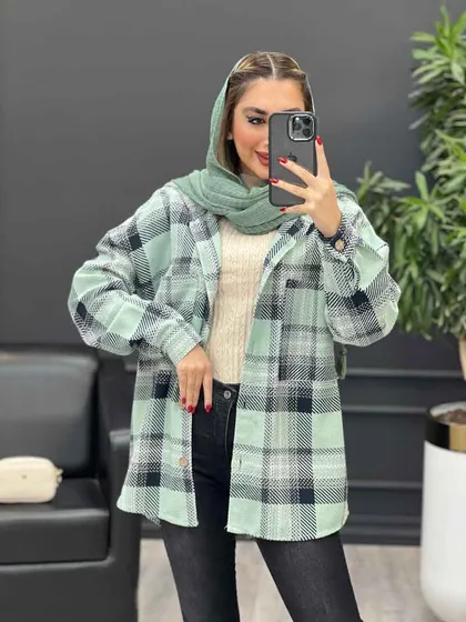 شکت کلاهدار دکمه چوبی